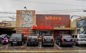Reddoorz Plus @ Hotel Asih Uny